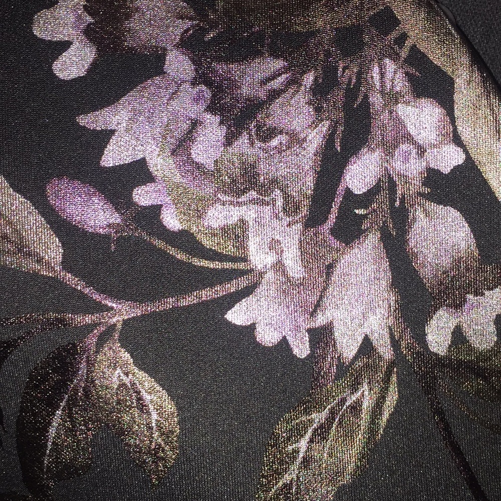 🆕 🌹 Dress 👗 - Picture 3 of 6